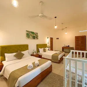 Hotel J Leaf By Blue Bird