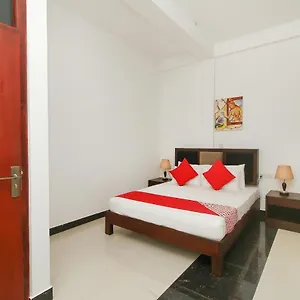 Hotel 198